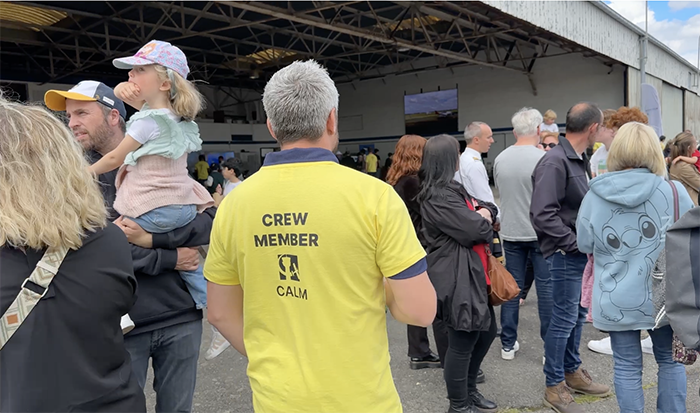Calm club aérien Lille métropole forum 2024 tshirt jaune et monde
